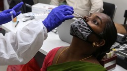 印度第二波疫情在农村加速蔓延 病例数